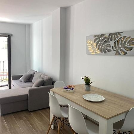 Apartamentos Marmoles Centro Malaga Exterior photo